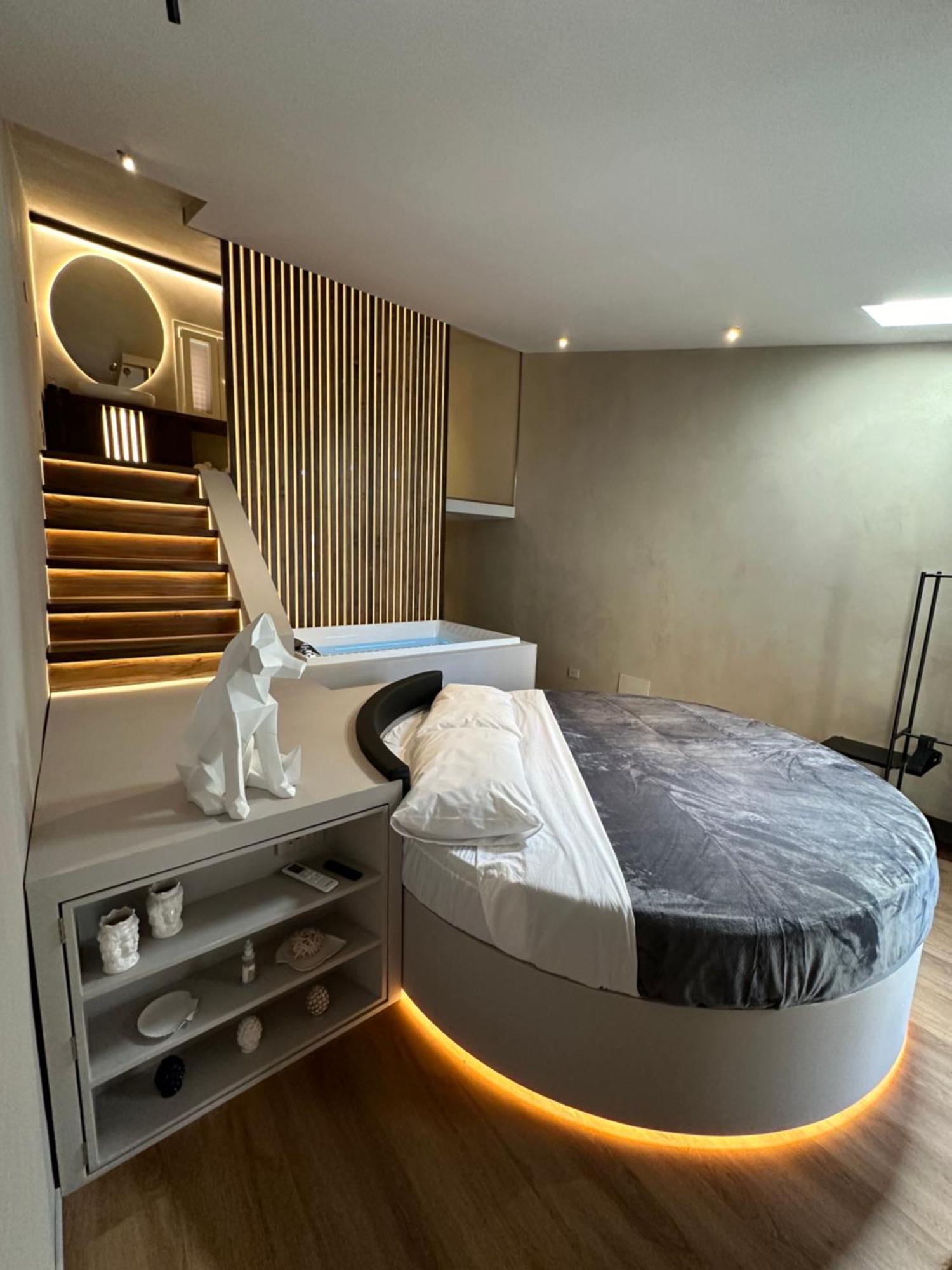 Renard Suite Cefalu Luaran gambar