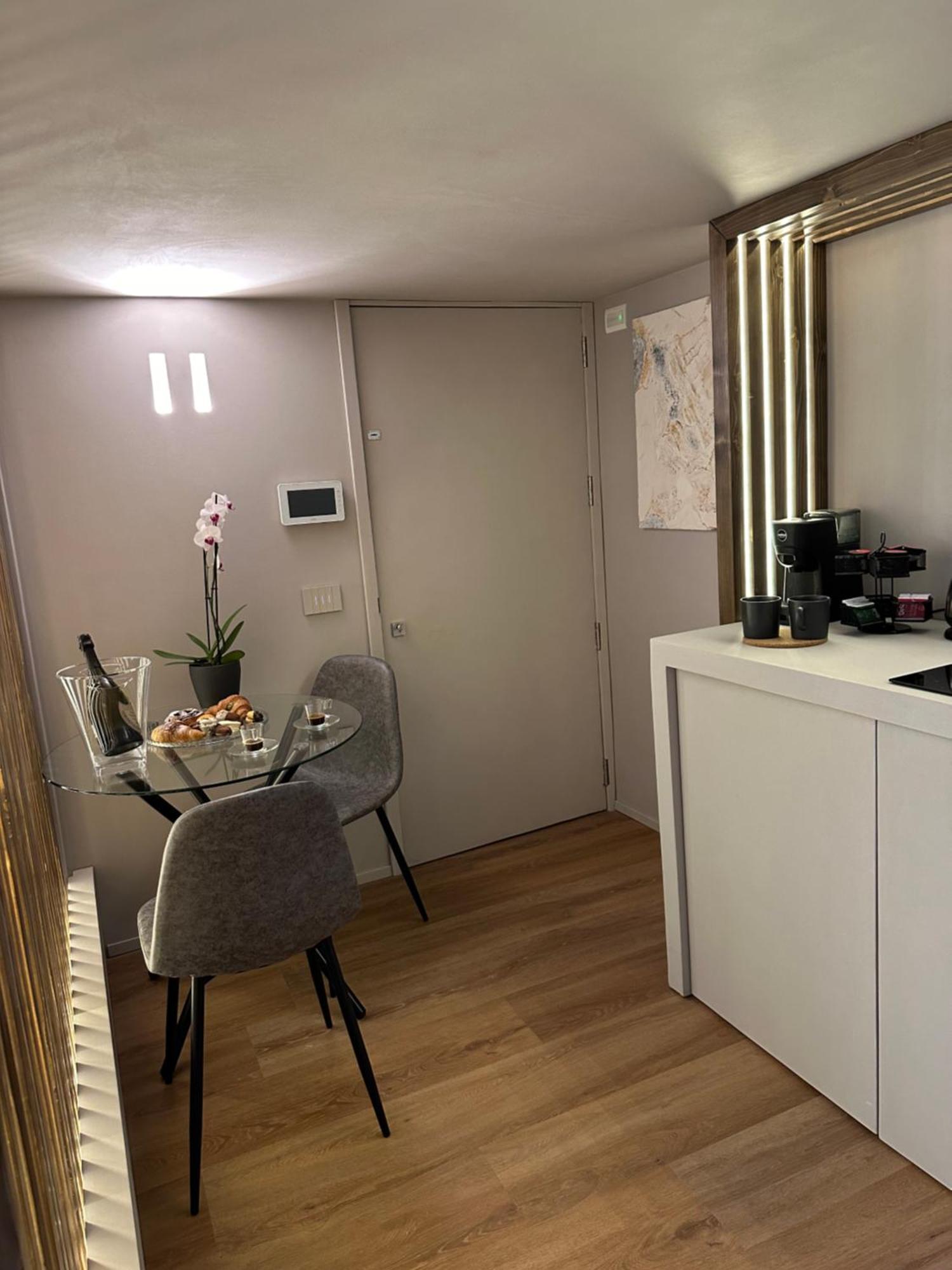 Renard Suite Cefalu Luaran gambar