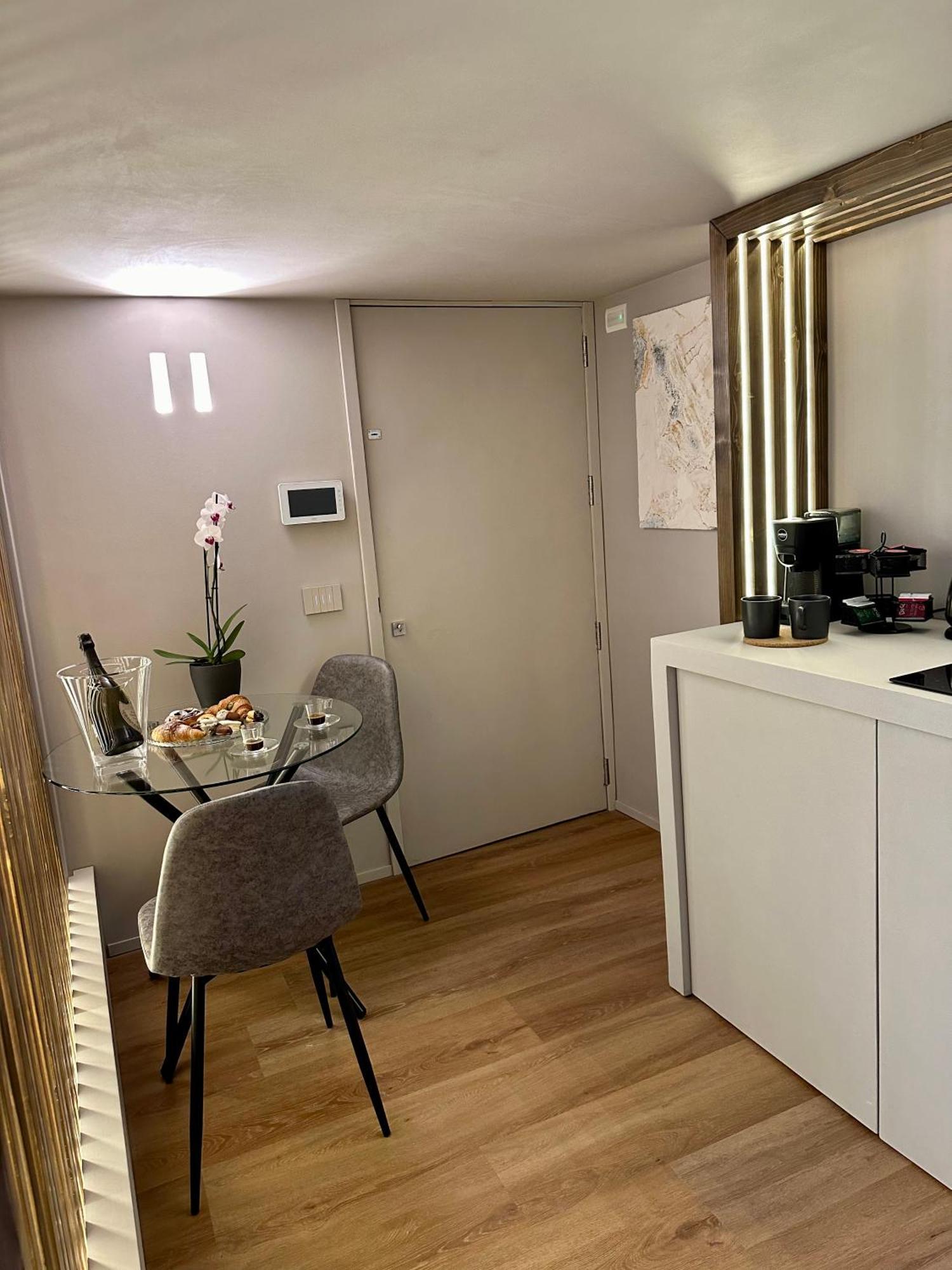 Renard Suite Cefalu Luaran gambar